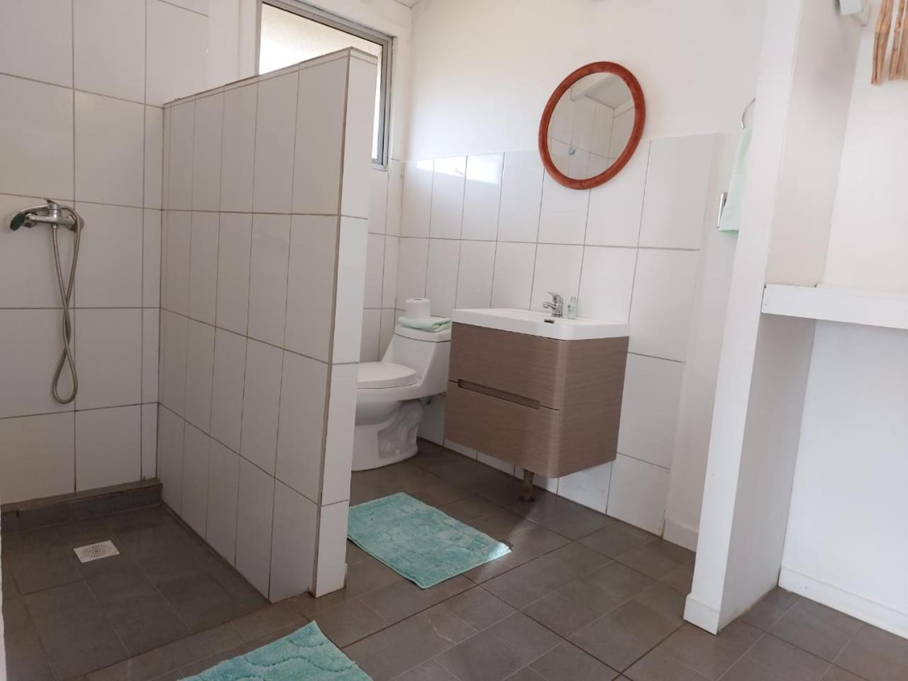Cabanas Kitai Hanga Roa Bagian luar foto